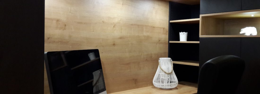 CREATION-MEUBLE-SUR-MESURE-BUREAU-DRESSING-ENTREE-MULTIFONCTIONS-MARSEILLE-couv